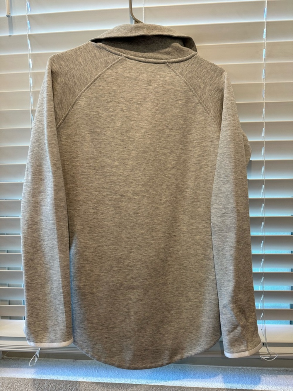 Nike Pullover - Picture 4 of 4